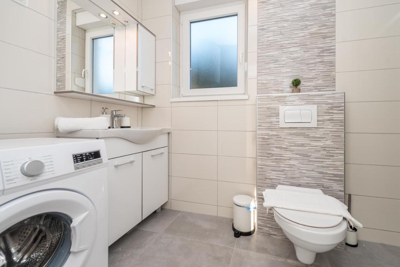 Villa Lena Luxury Apartments ノヴァリャ エクステリア 写真
