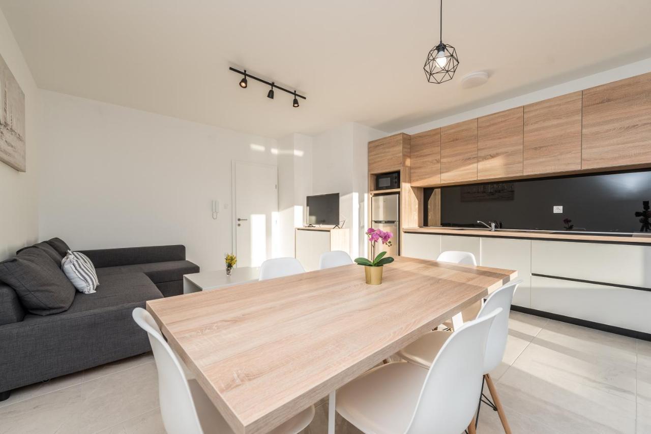 Villa Lena Luxury Apartments ノヴァリャ エクステリア 写真
