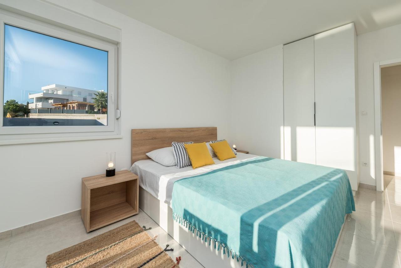 Villa Lena Luxury Apartments ノヴァリャ エクステリア 写真