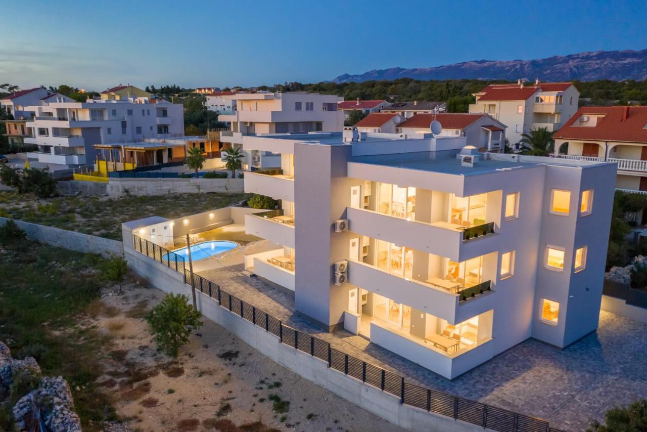 Villa Lena Luxury Apartments ノヴァリャ エクステリア 写真