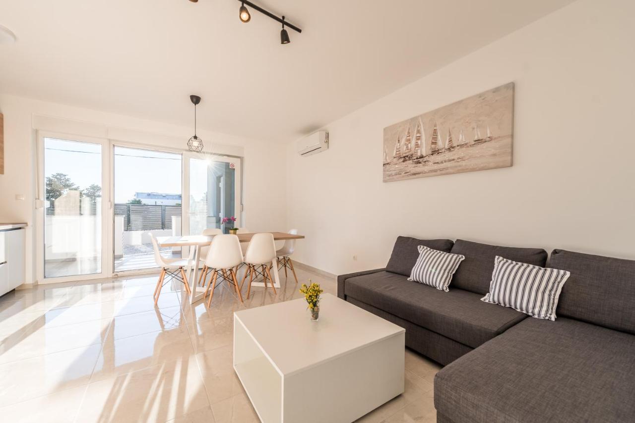 Villa Lena Luxury Apartments ノヴァリャ エクステリア 写真