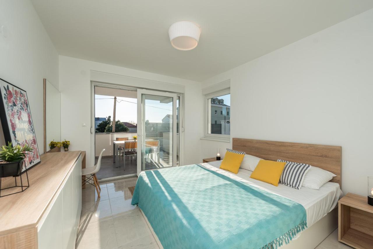 Villa Lena Luxury Apartments ノヴァリャ エクステリア 写真