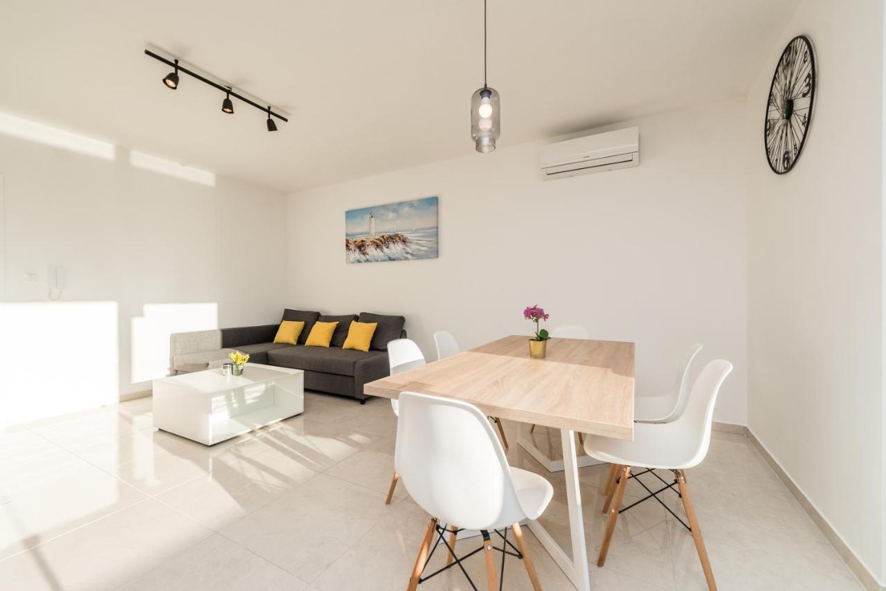Villa Lena Luxury Apartments ノヴァリャ エクステリア 写真