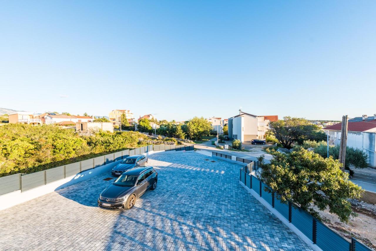 Villa Lena Luxury Apartments ノヴァリャ エクステリア 写真